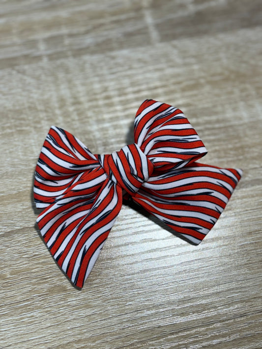 Read around the world stripes