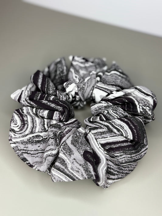 Black swirl